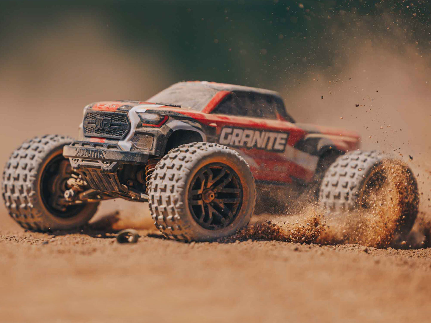 Granite GROM 4wd MT 1/18 RTR Mega w/Lipo Batt/USB Chg Red