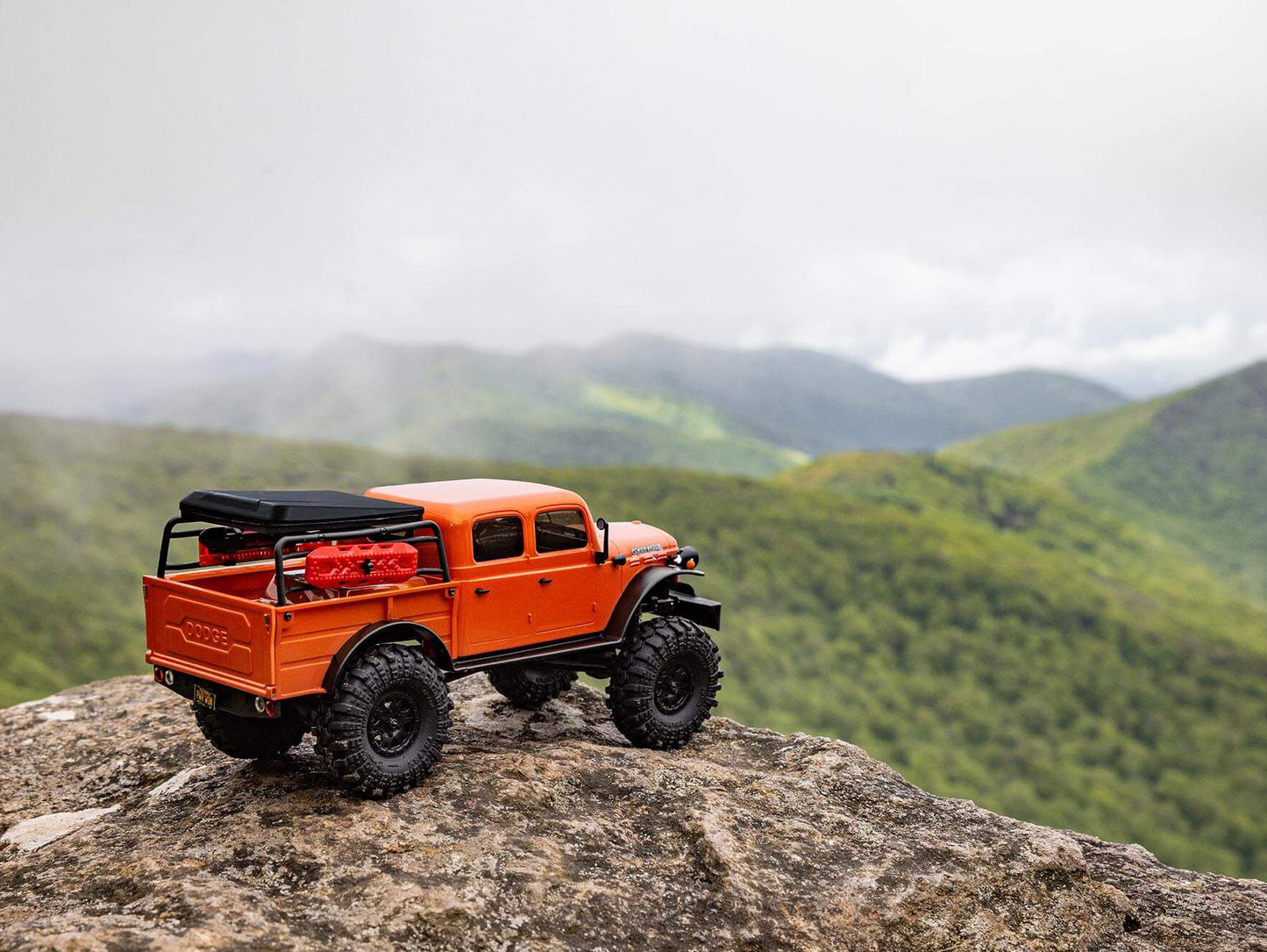 1/24 SCX24 Dodge Power Wagon 4WD Rock Crawler RTR, Orange